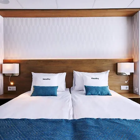 Botel Fairtours Hotelschiff Vistasky *