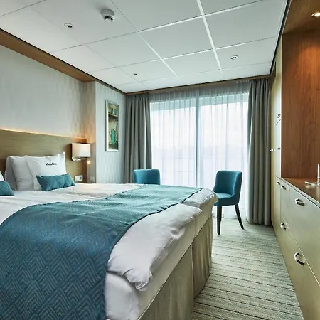 Fairtours Hotelschiff Vistasky Botel *