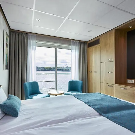 船屋 Fairtours Hotelschiff Vistasky 杜塞尔多夫